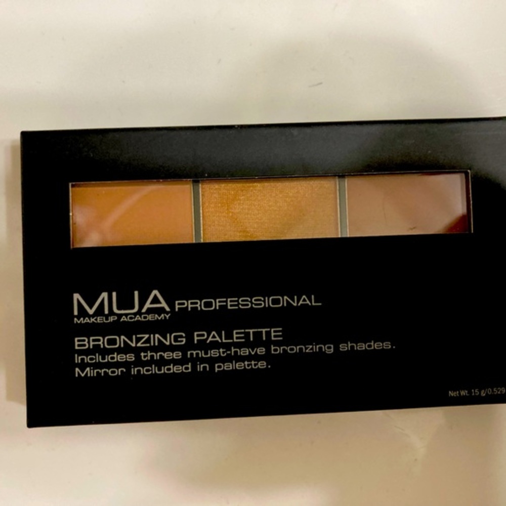 MUA Make Up Academy Eye shadow palette - NIB